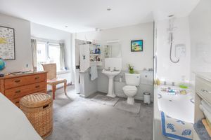 Ensuite & Dressing Room- click for photo gallery